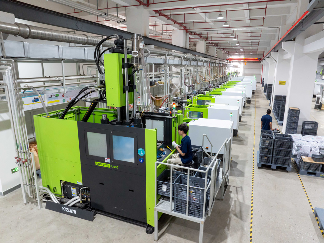 Injection molding workshop line